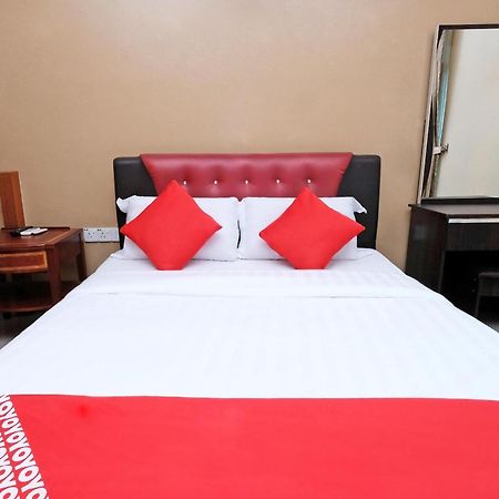 OYO 707 Ayuni Hotel Bangi Exterior foto