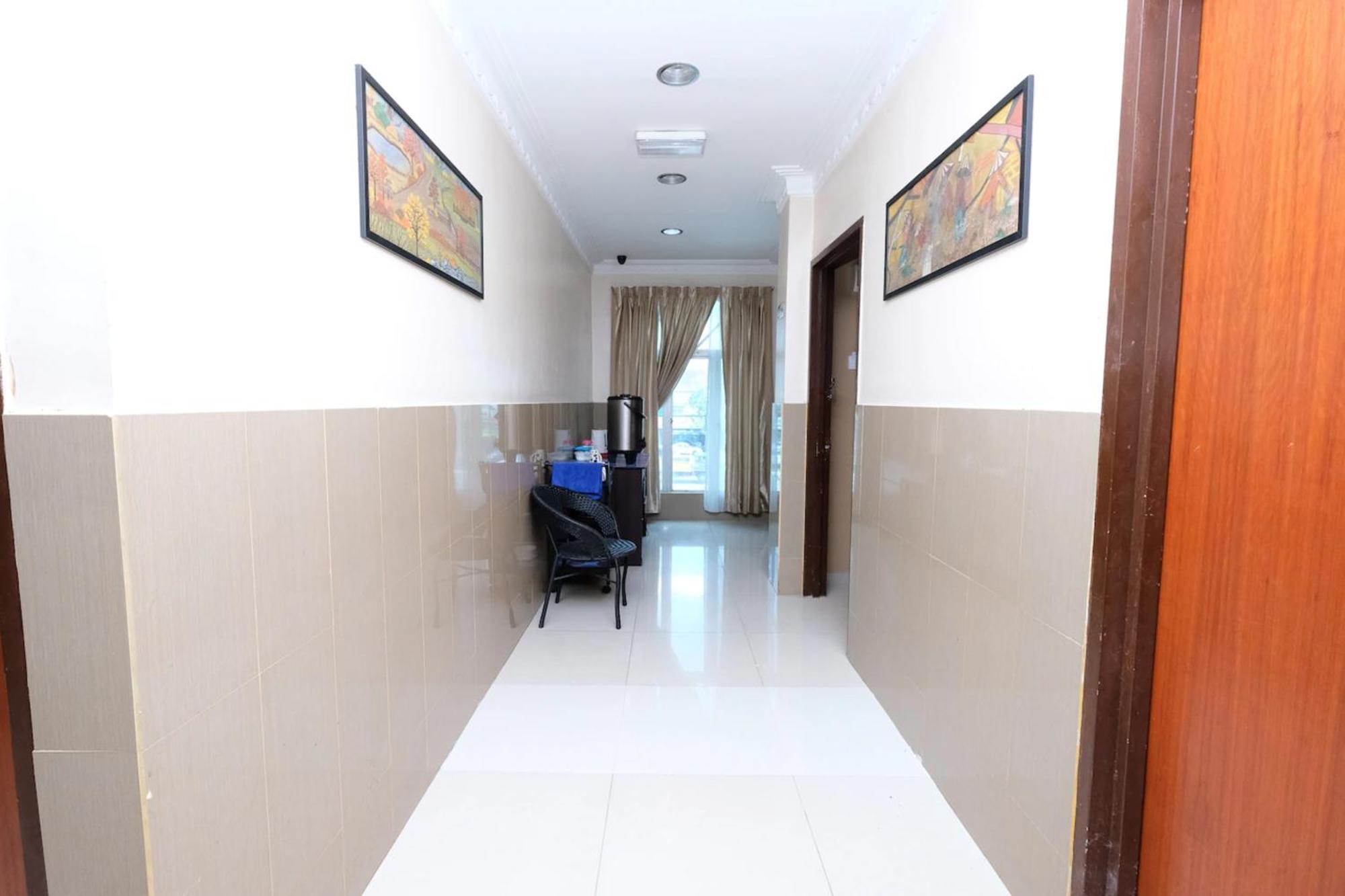 OYO 707 Ayuni Hotel Bangi Exterior foto