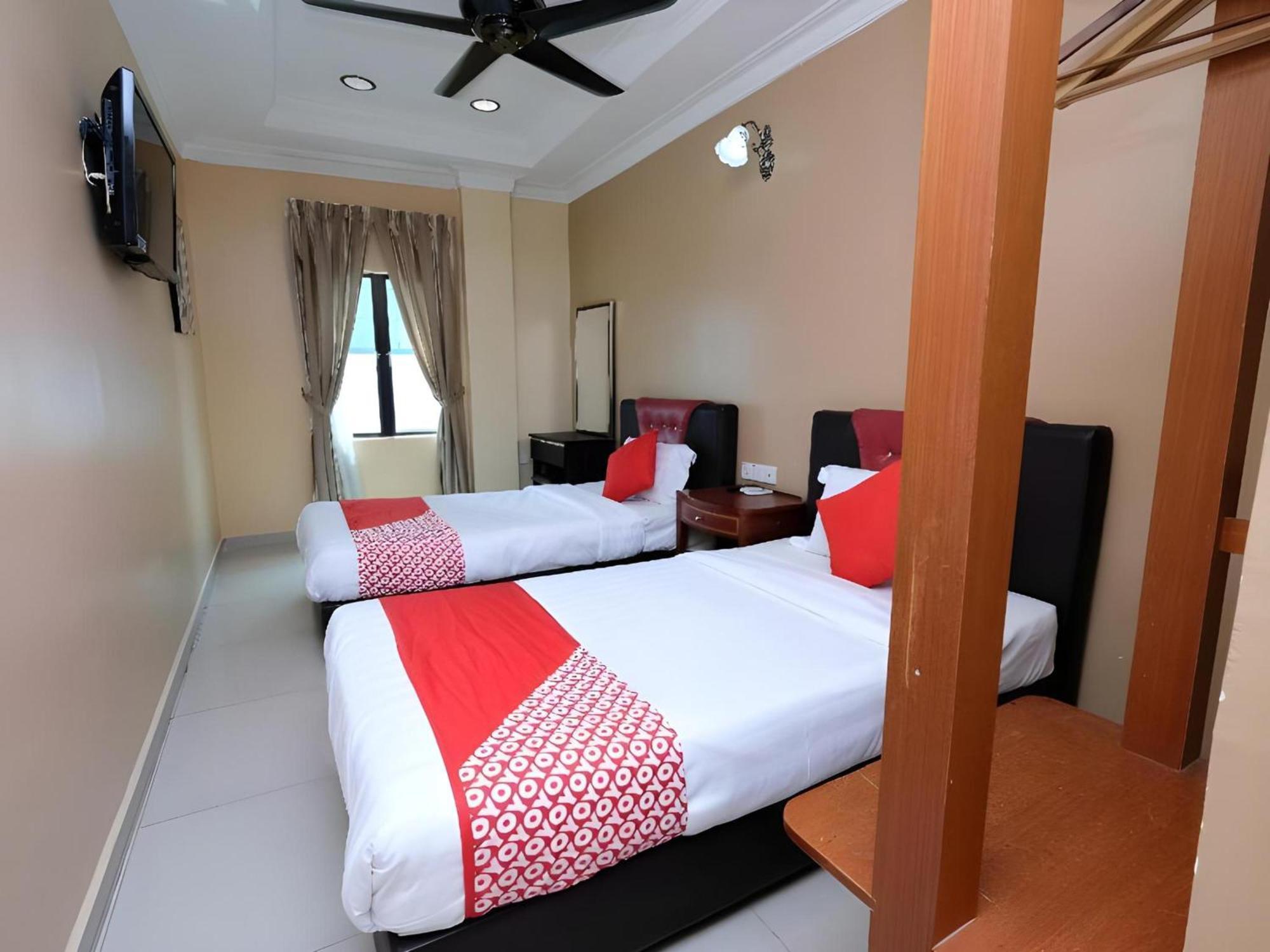 OYO 707 Ayuni Hotel Bangi Exterior foto