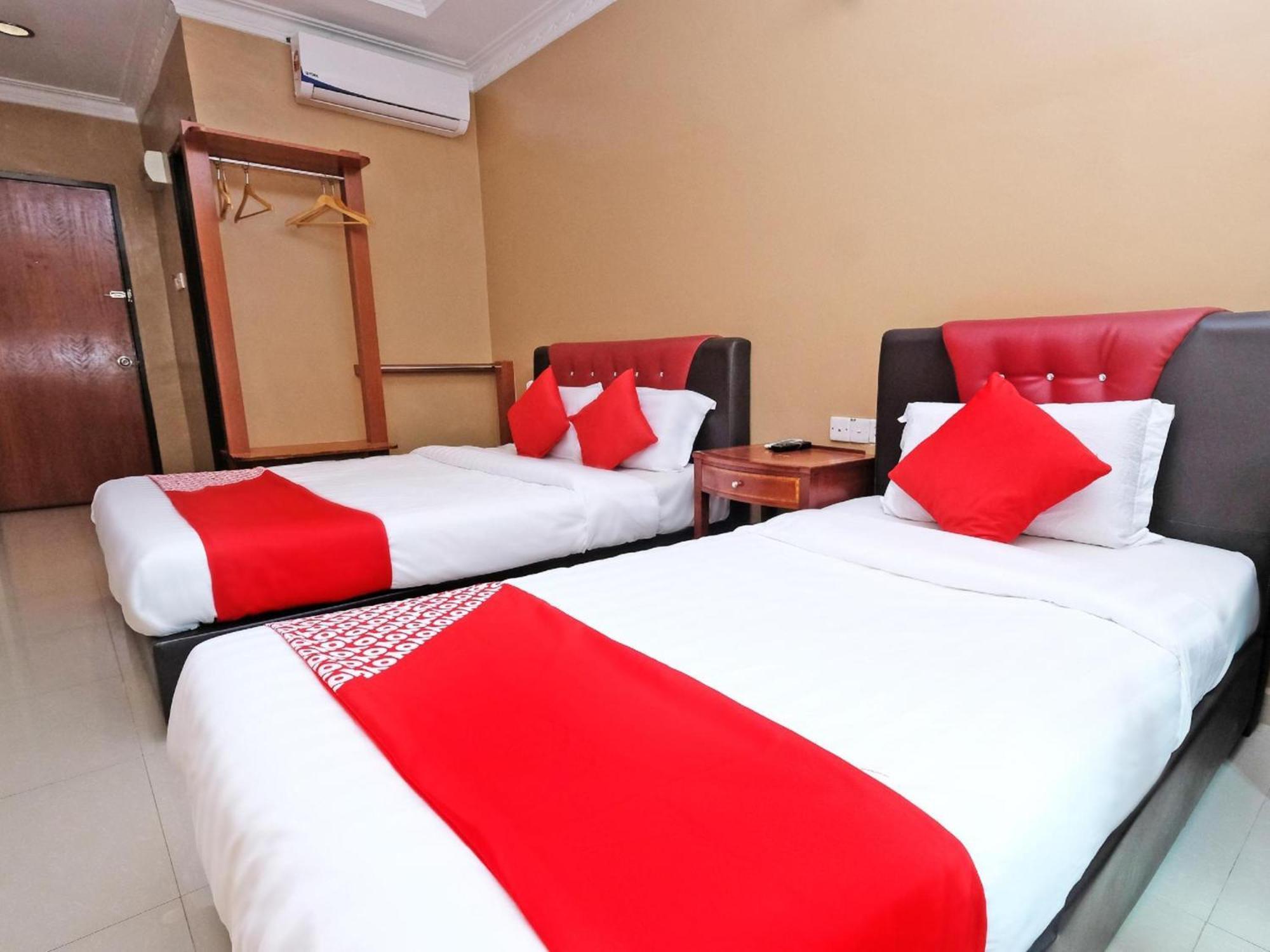 OYO 707 Ayuni Hotel Bangi Exterior foto