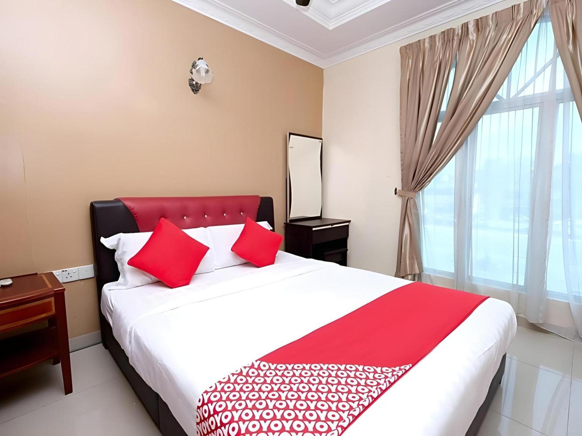 OYO 707 Ayuni Hotel Bangi Exterior foto